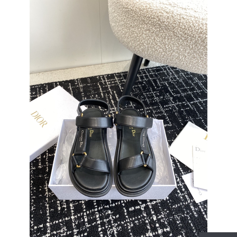 ch**an D*or slippers
